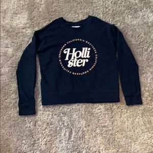 Hollister crewneck sweatshirt (youth xs)